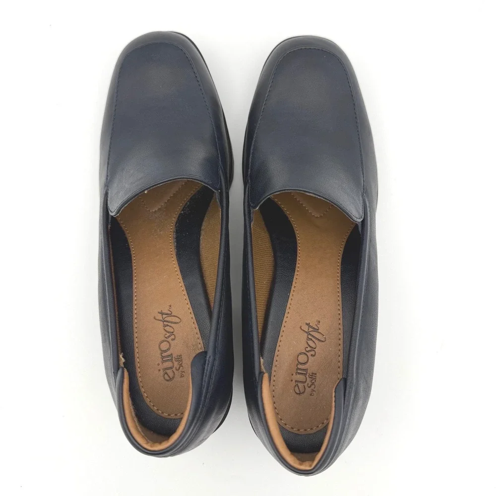 EuroSoft by Sofft Block Heel Loafers 8M Navy Blue Lug Sole Moc Toe Slip On Shoes